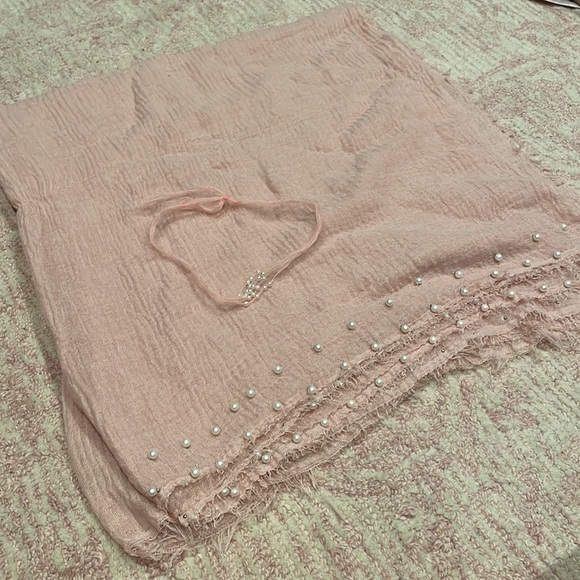 Baby prop swaddle blanket and matching headband - Picture 2 of 3